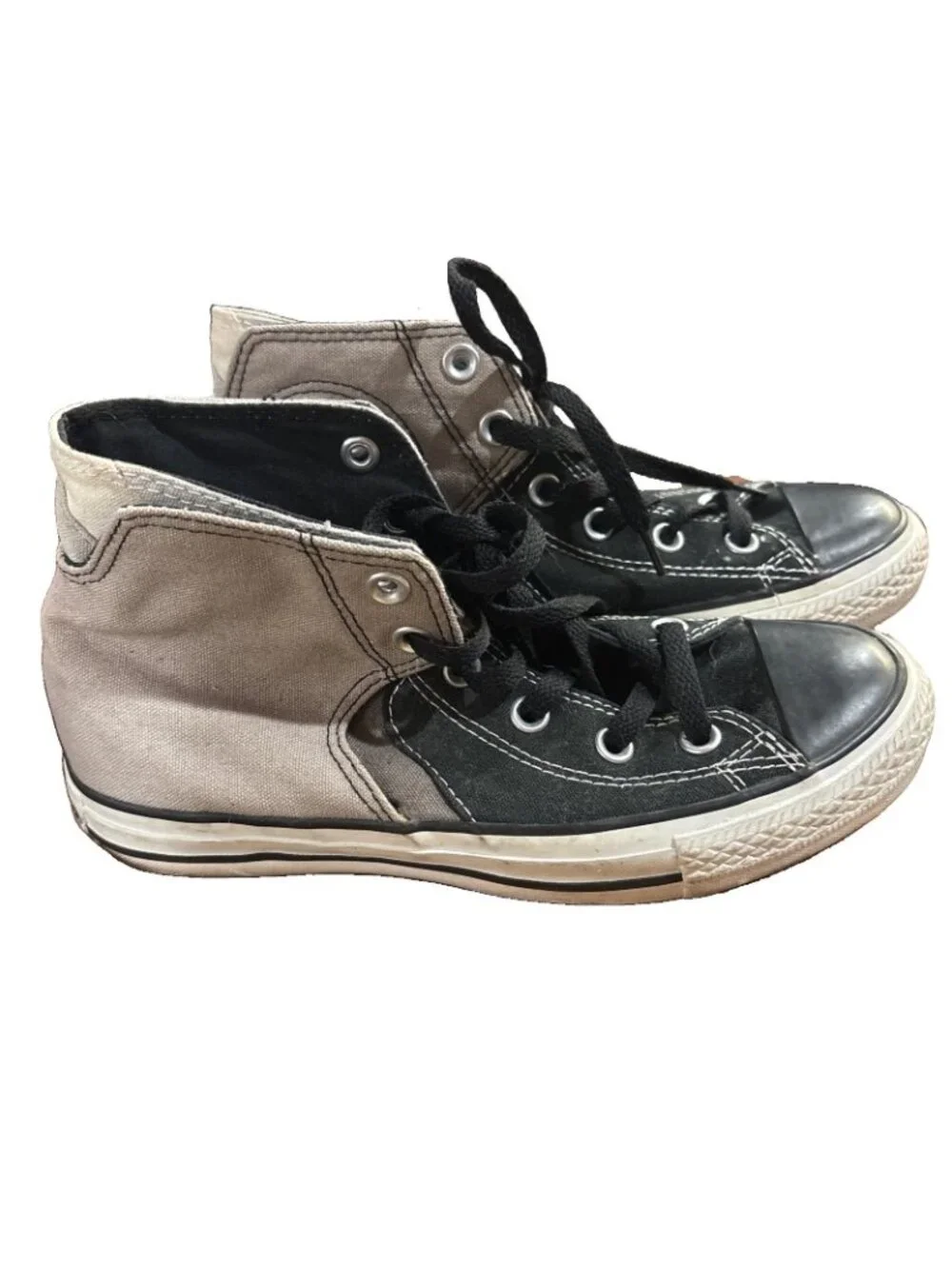 Converse All Star Chuck Taylor Canvas High Top Men/Women Women’s 7 Men’s 5